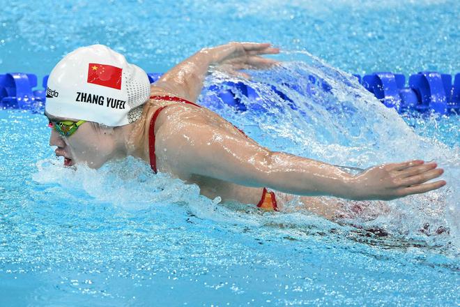 九游app下载-游泳自由泳女子决赛选手实力抢眼