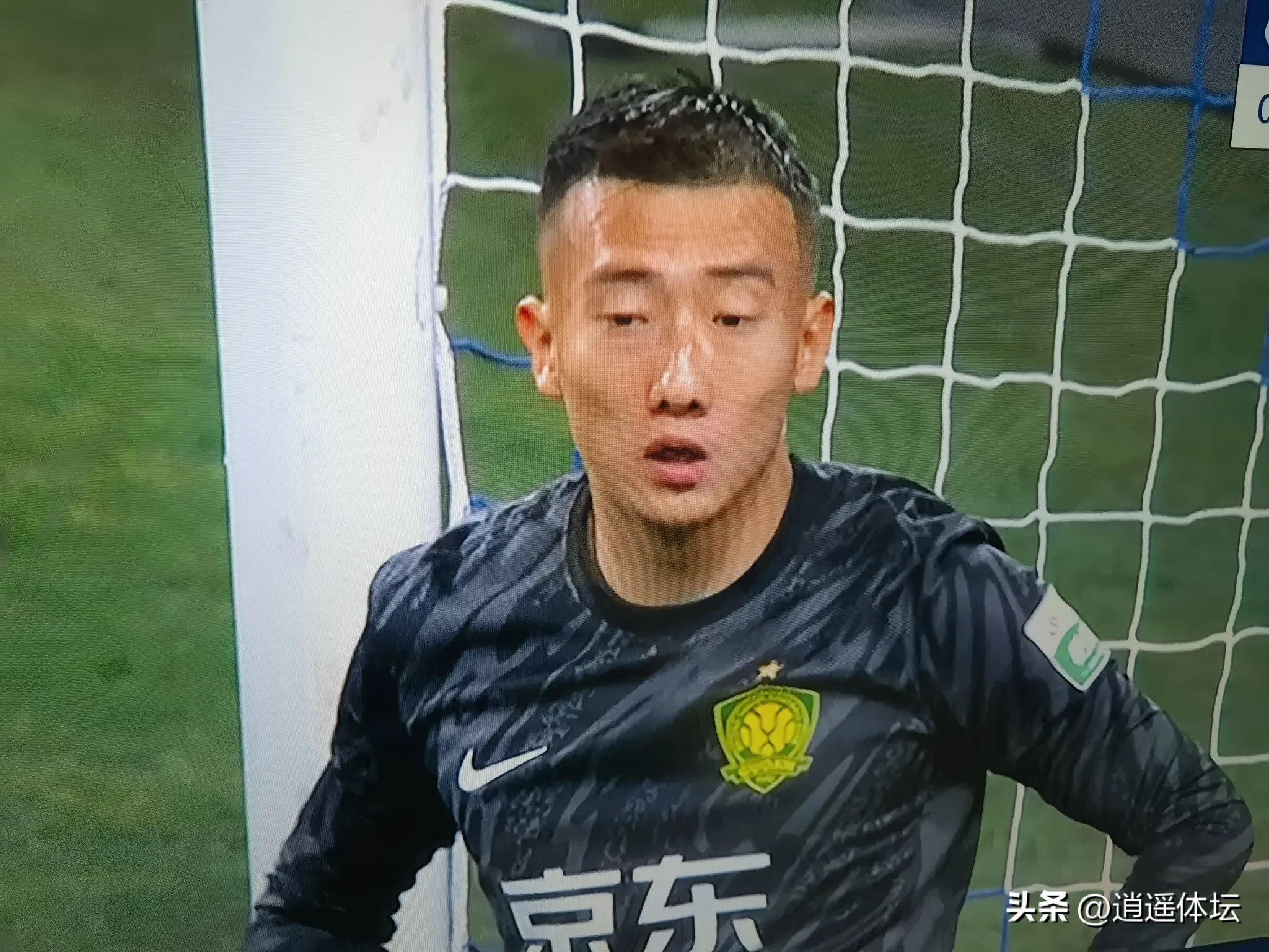 申花门将失误频现，球迷担忧守门稳定性的简单介绍