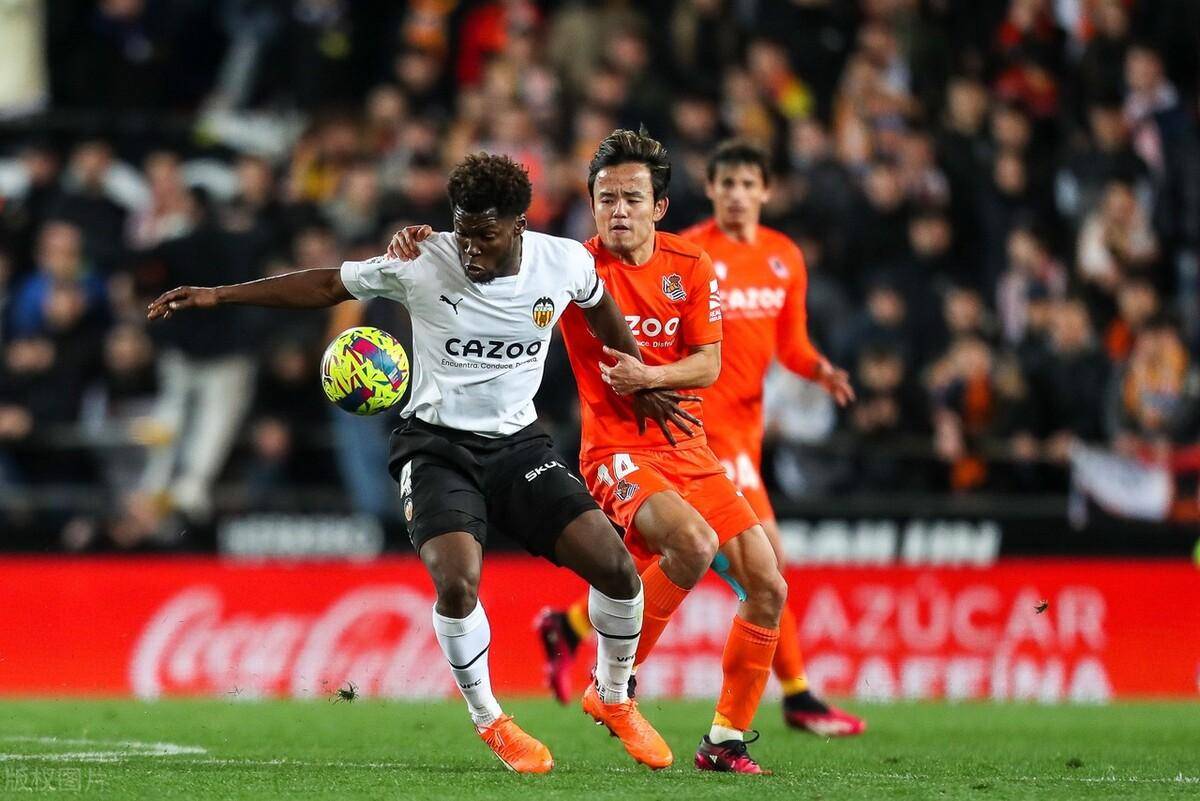 九游娱乐网页-皇家社会在国王杯赛场上夺得先机胜局