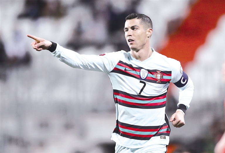 荷兰-逆转俄罗斯队携手进军八强的简单介绍 荷兰-逆转俄罗斯队携手进军八强的简单介绍