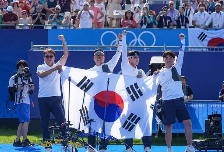 九游娱乐网页-韩国选手在射箭比赛中斩获金牌