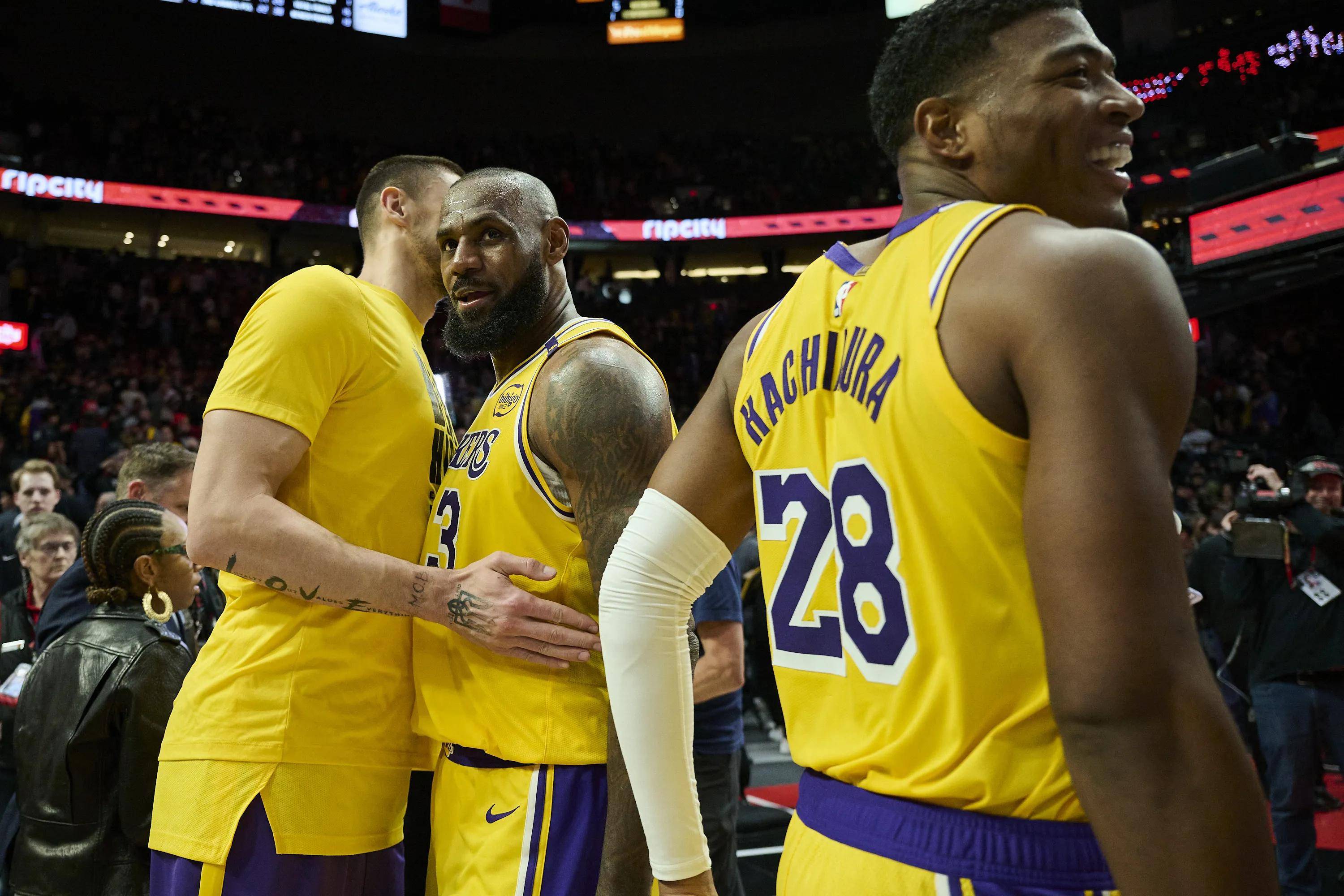 湖人轻取太阳,詹姆斯神助攻 湖人轻取太阳,詹姆斯神助攻