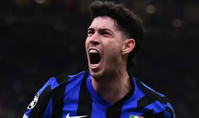 九游体育-卫冕冠军遭遇意外失利,球迷议论纷纷的简单介绍