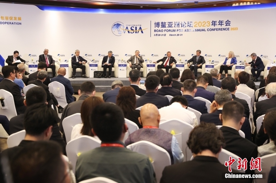 海南队跳出困局,迈向新的高峰 海南队跳出困局,迈向新的高峰