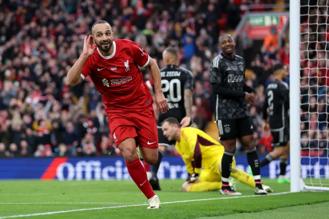 九游体育平台-阿贾克斯客场逆转,晋级淘汰赛