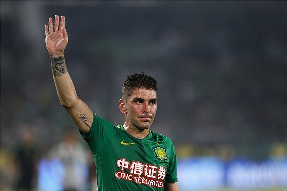 苏宁迎战亚泰，主教练施密特再掀奇迹风波