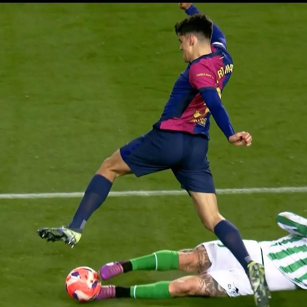 九游娱乐官方网站-格拉纳达逆转贝蒂斯，取得西甲连胜的简单介绍