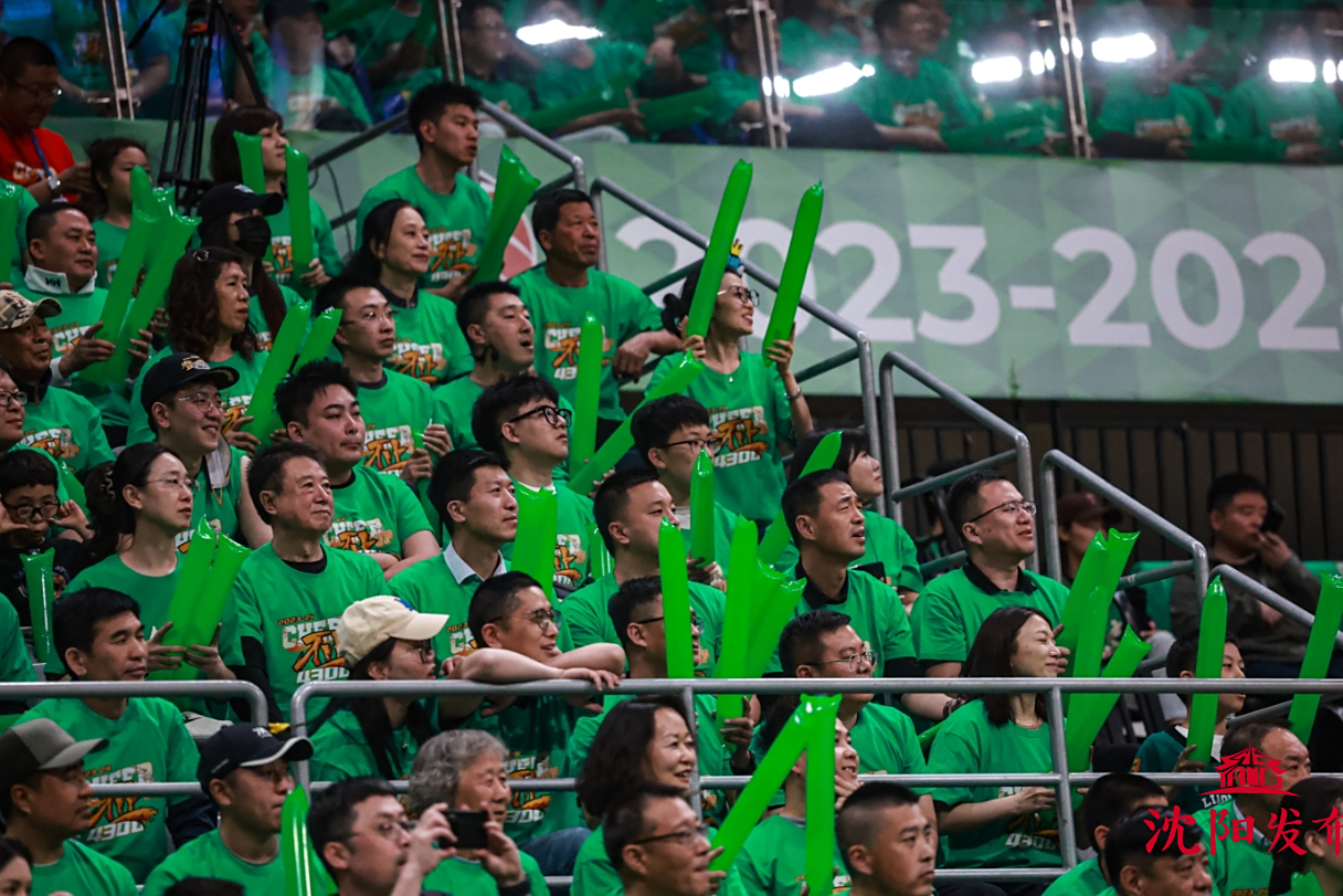 热议淘汰赛赛程：精彩对决频频上演，球迷热情高涨