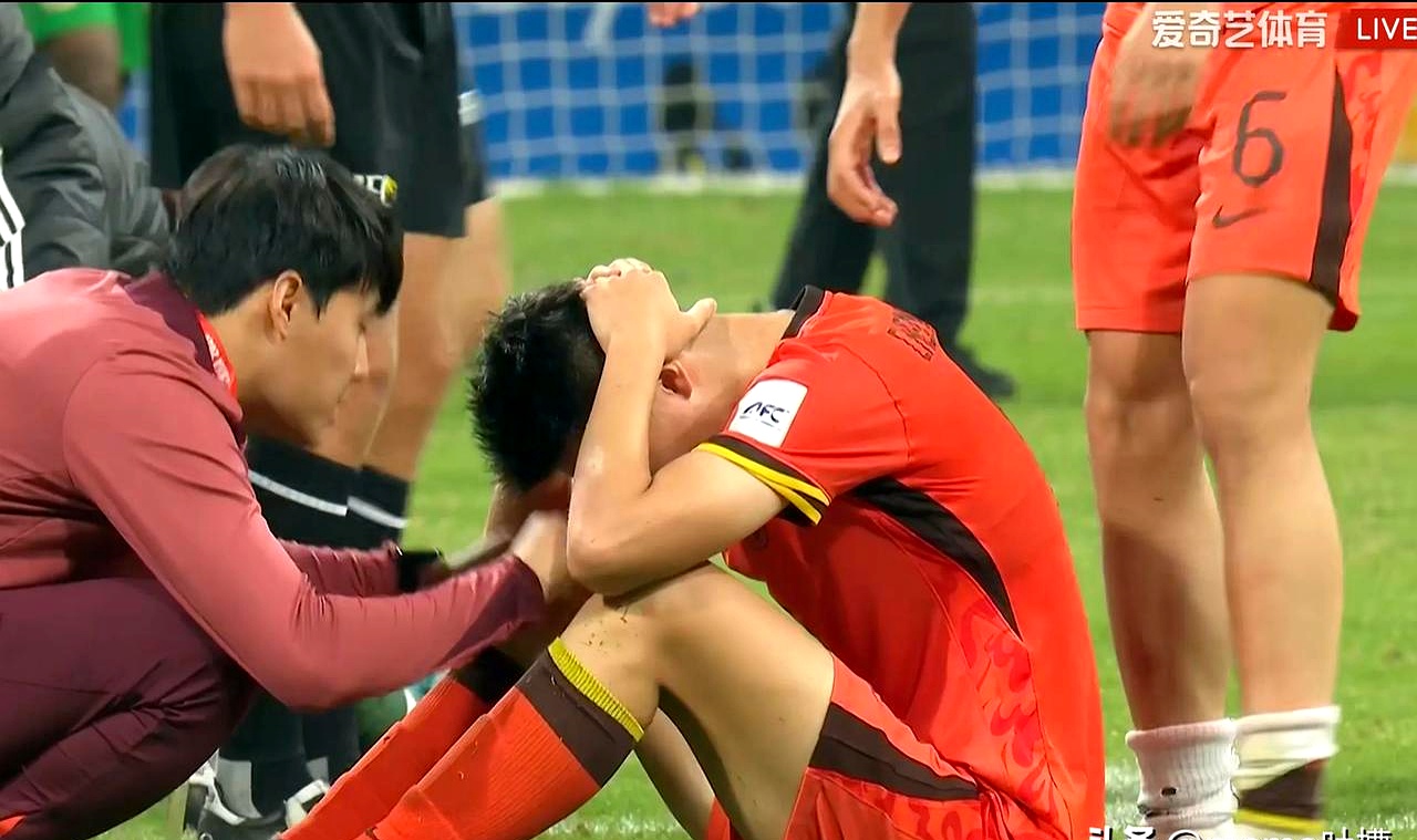 九游娱乐首页-国内足球联赛上演悬念丛生的比赛场面