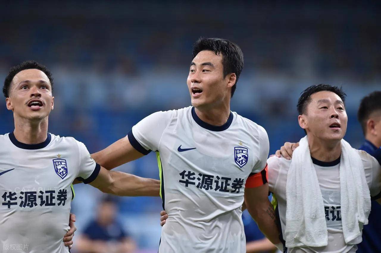 瞩目焦点,球队战术调整实实在在影响比赛局势 瞩目焦点,球队战术调整实实在在影响比赛局势