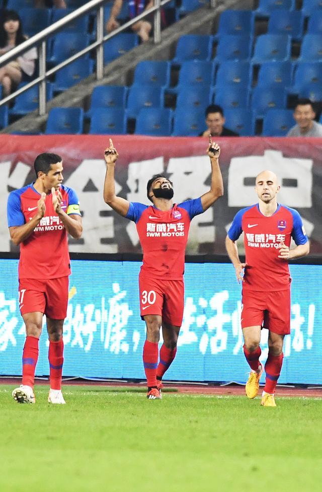 包含重庆斯威客场战平天津泰达,积分榜稳定的词条 包含重庆斯威客场战平天津泰达,积分榜稳定的词条