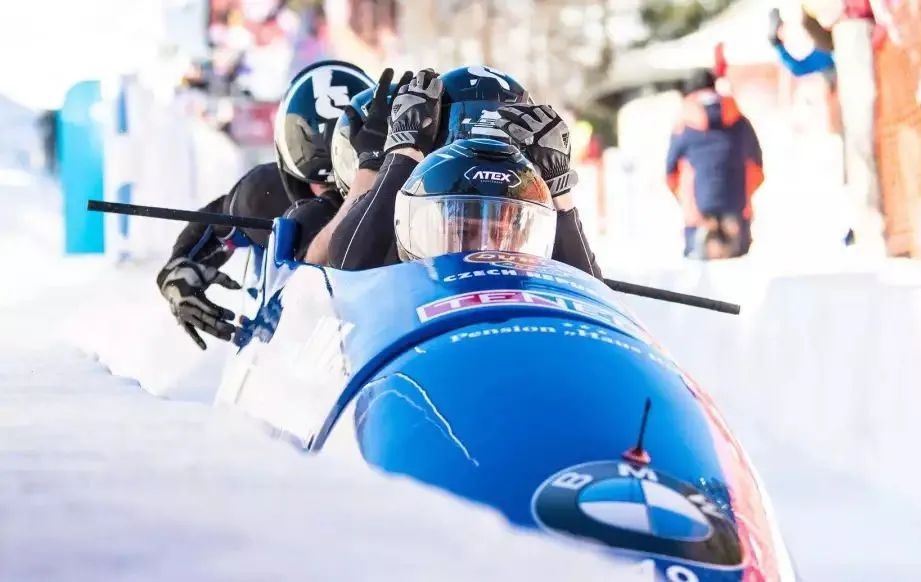 九游体育APP下载-瑞士滑冰冠军展现实力,稳定进入决赛