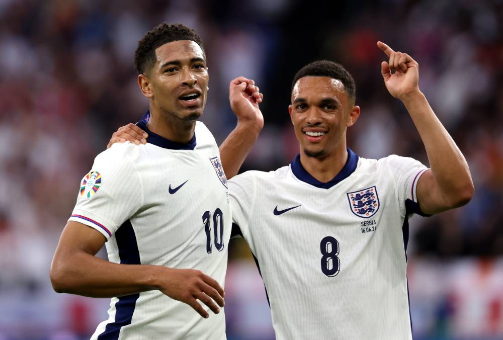 英格兰强势突围领跑,欧洲杯大胜杀入四强 英格兰强势突围领跑,欧洲杯大胜杀入四强