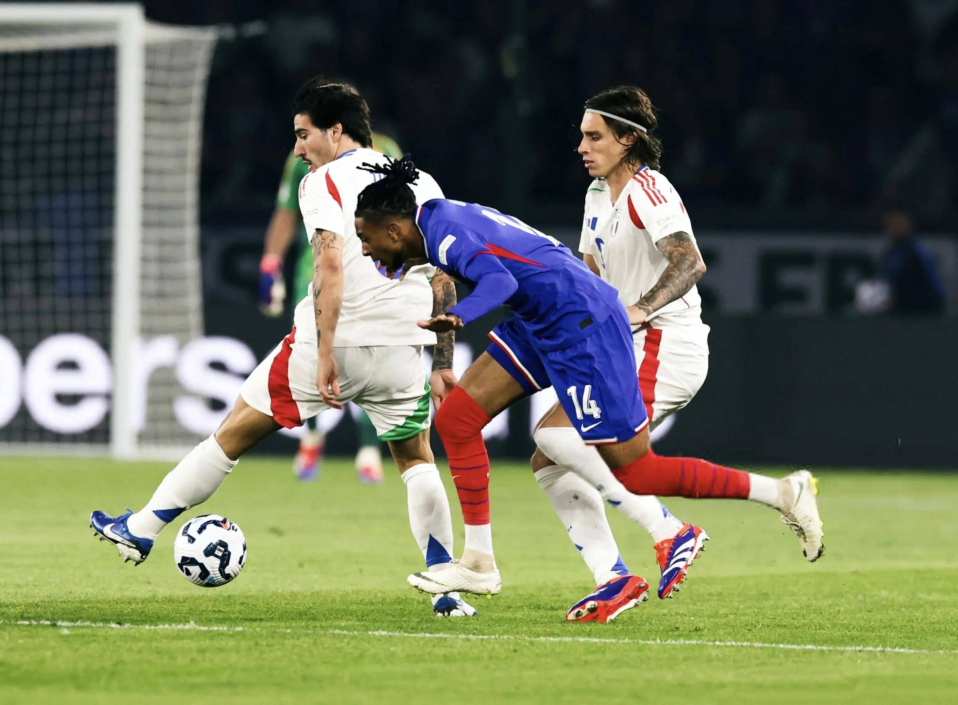 包含比利时豪取大胜,卢卡库神助攻破门反超的词条 包含比利时豪取大胜,卢卡库神助攻破门反超的词条