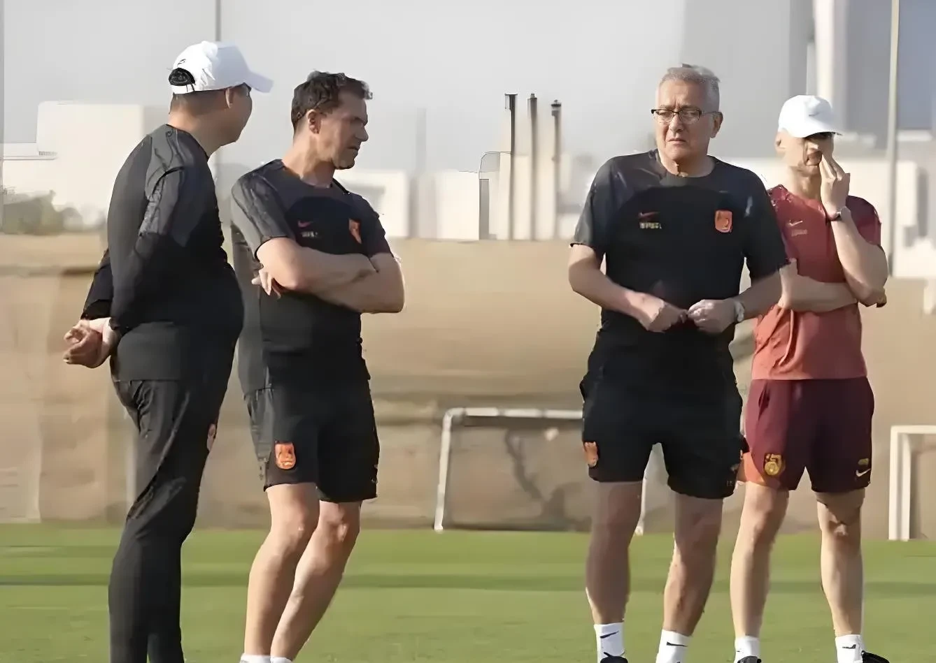 沙特球队将面对中国球队,展现实力 沙特球队将面对中国球队,展现实力