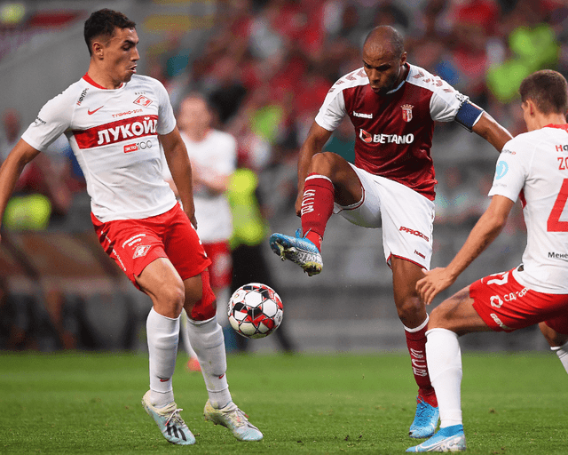 加的斯主场击败对手,赢得宝贵三分 加的斯主场击败对手,赢得宝贵三分