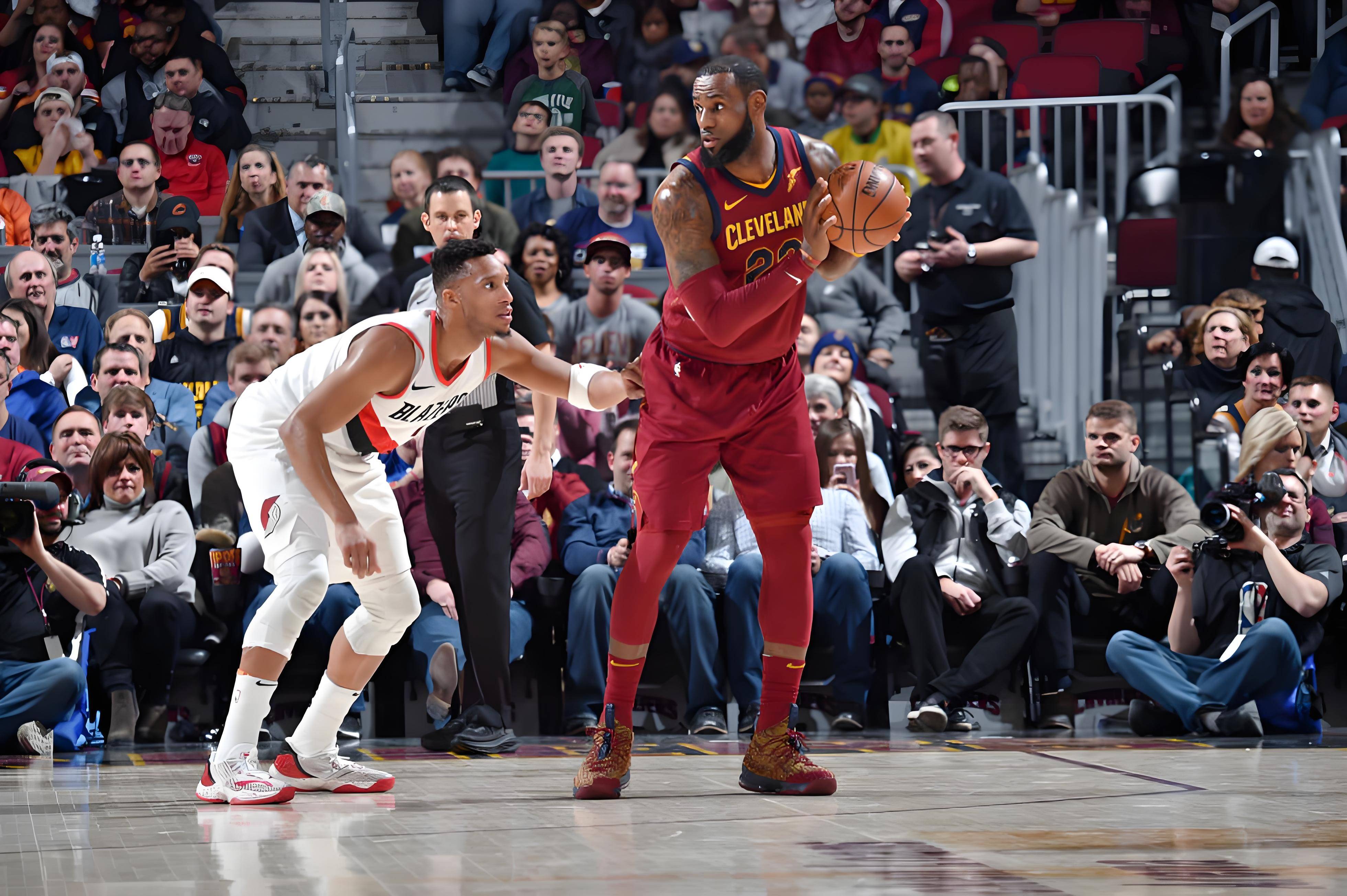 开拓者队核心状态火热,助球队追赶前行的简单介绍 开拓者队核心状态火热,助球队追赶前行的简单介绍