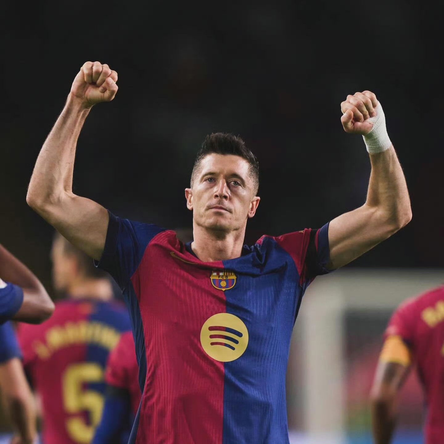 塞维利亚抢分成功,赛季前景乐观 塞维利亚抢分成功,赛季前景乐观