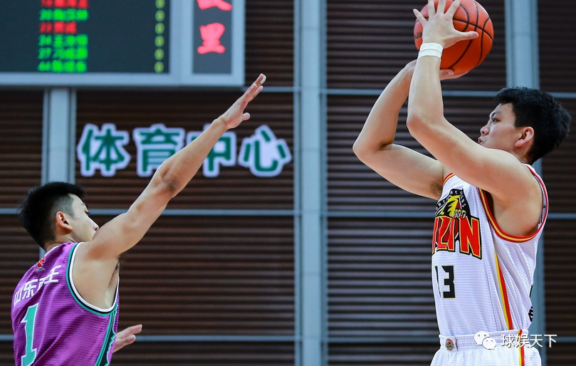 9you娱乐-上海队逆转凯尔特人,高诗岩高光表现的简单介绍