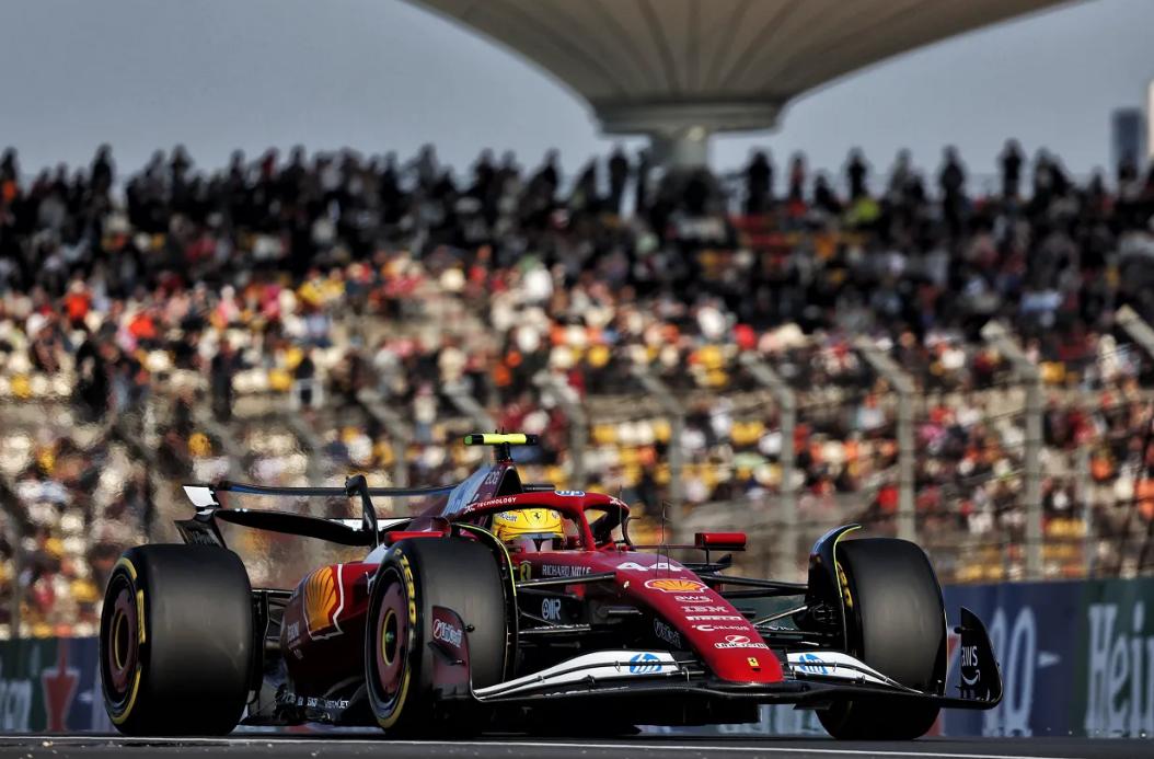 包含法拉利绝杀索伯车队,汉密尔顿带队取胜的词条 包含法拉利绝杀索伯车队,汉密尔顿带队取胜的词条