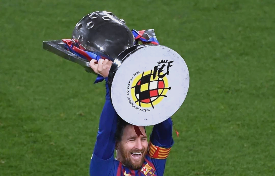 日本绝杀巴萨，梅西关键制胜