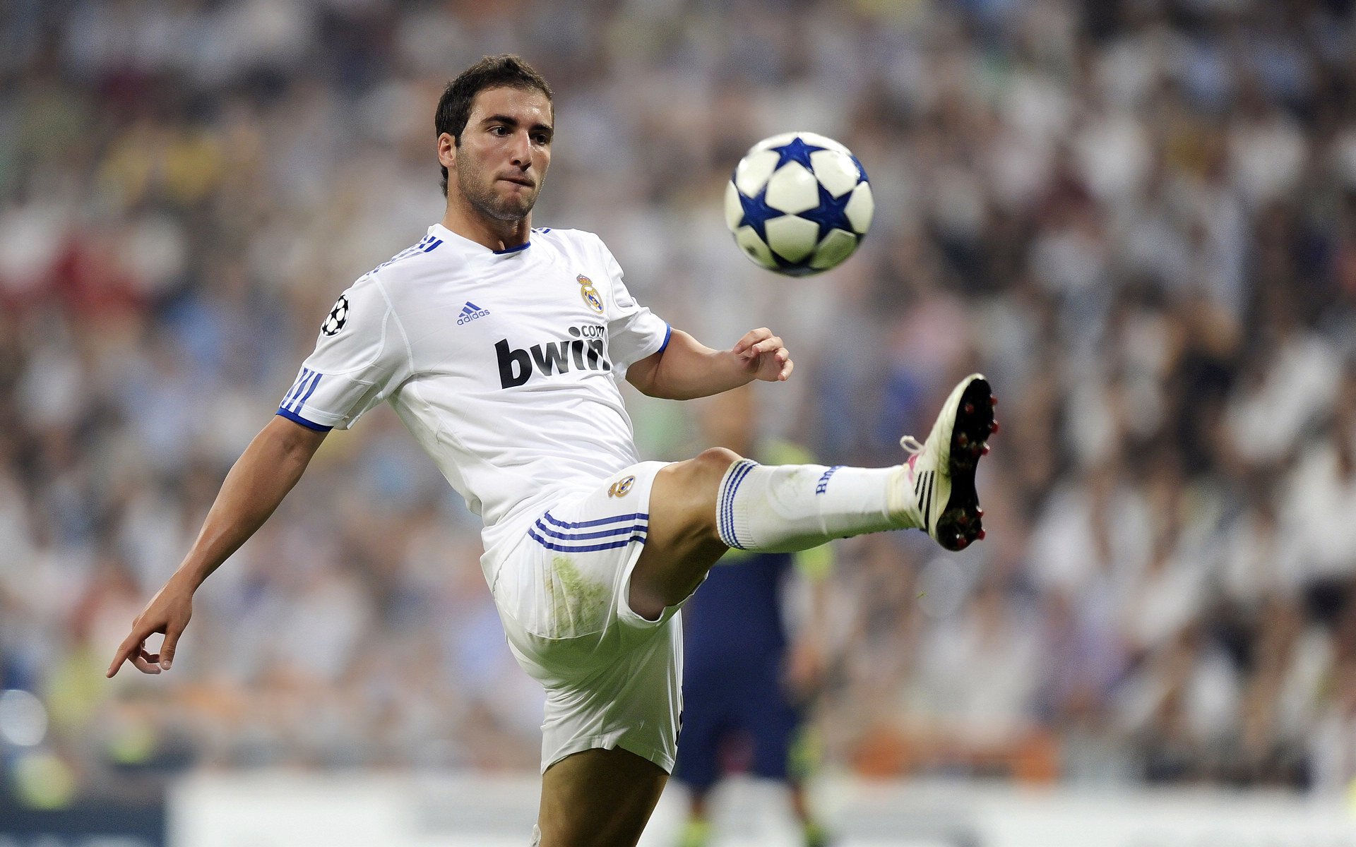 九游体育APP下载-惊世逆袭!门迪一传一射点燃赛场,乌拉圭力量上演世纪翻盘